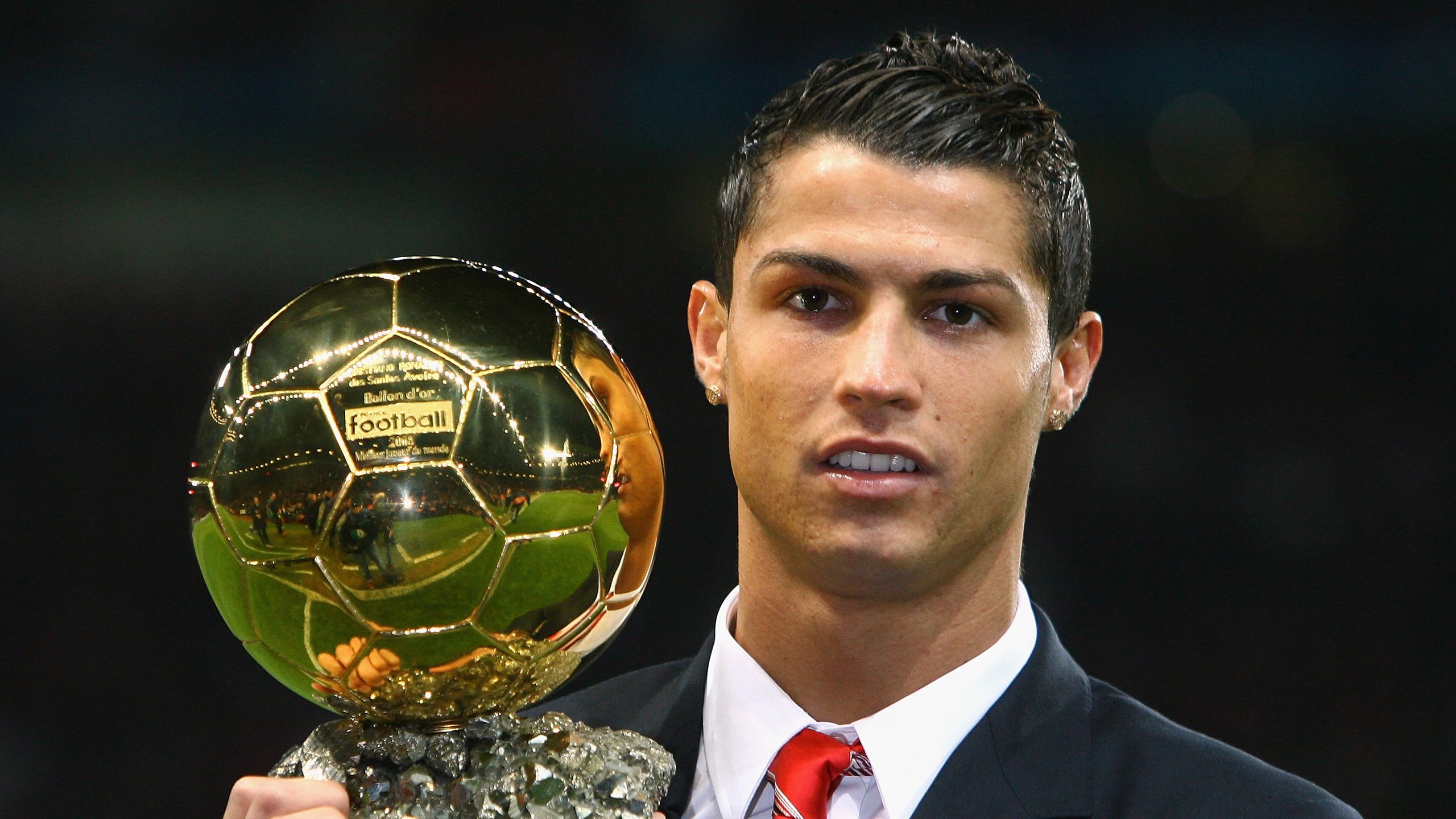 开云体育链接-2025香港高尔夫球公开赛完赛 麦基宾创纪录夺冠，香港高尔夫球队